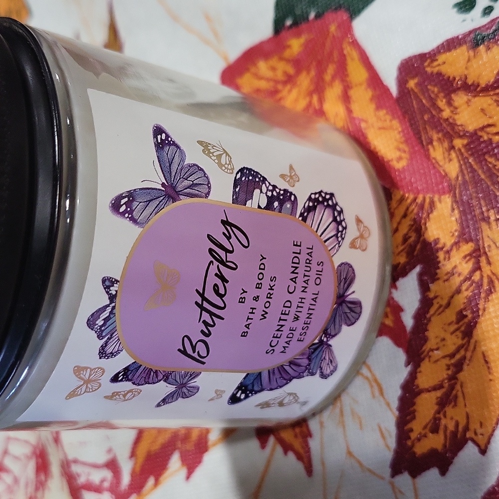 NEW Bath & Body Works Butterfly 7 oz Single Wick Candle